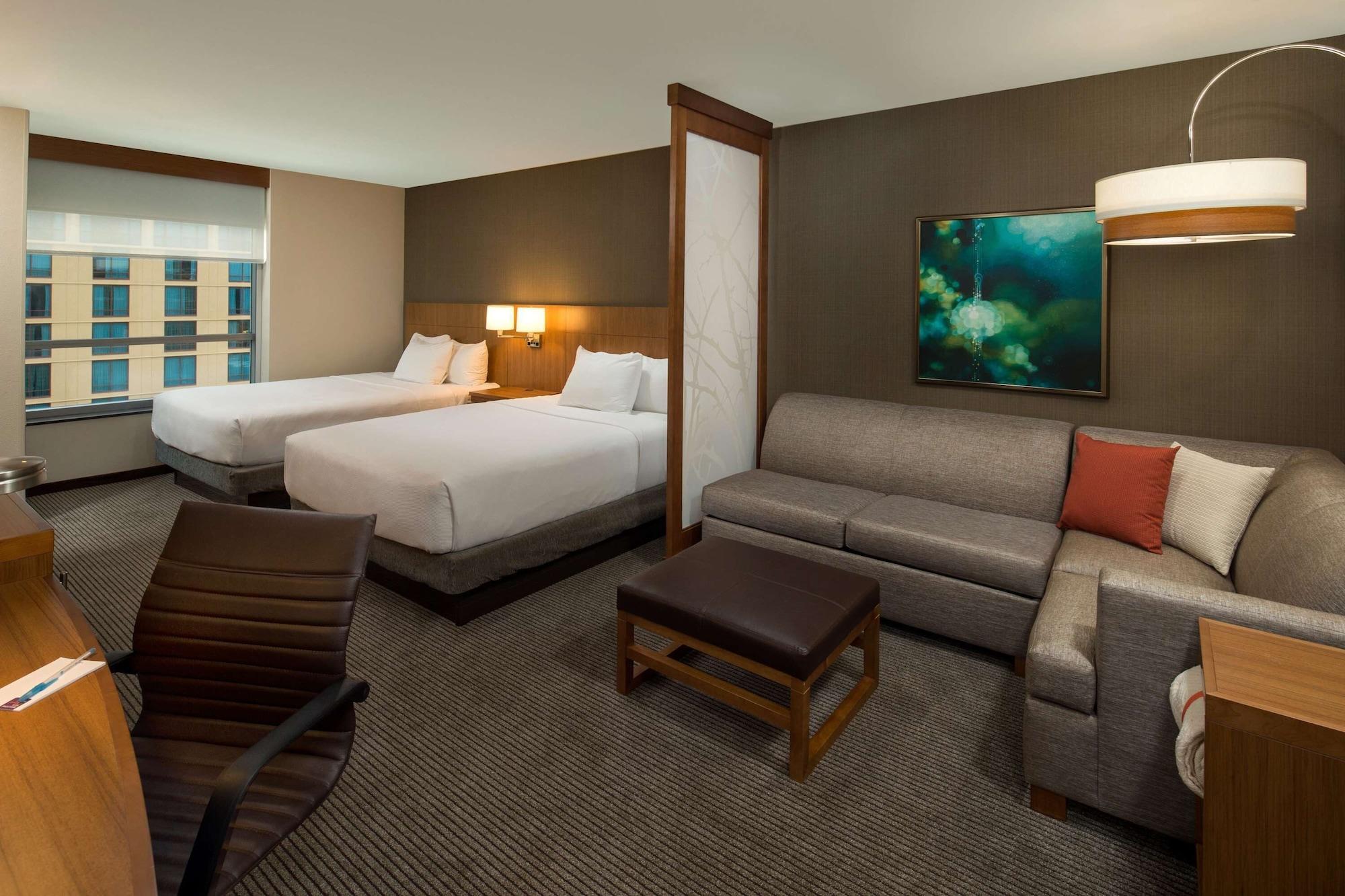 Hyatt Place Bloomington / Normal Exteriör bild